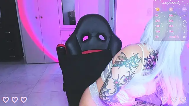 Kat riina online show from 11.30.25