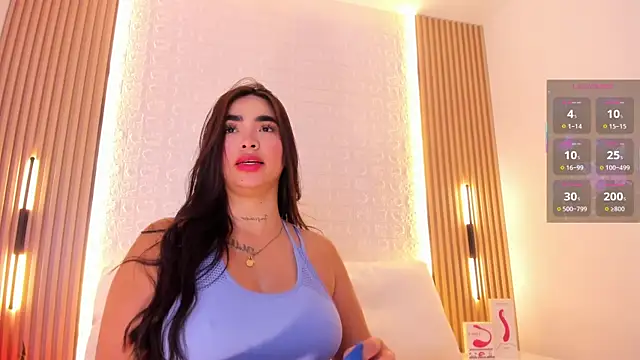 Snapshot of alyssa_vargas chatting on 11.15.25 alyssa vargas online show from 11.15.25