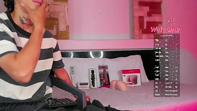 AmberAdams  online show from 04.07.26