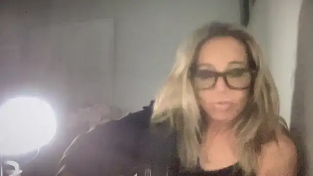 Snapshot of ALEXADANIELLE chatting on 02.27.25 ALEXADANIELLE online show from 02.27.25