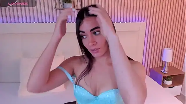 Emma Sophia2 online show from 11.03.25