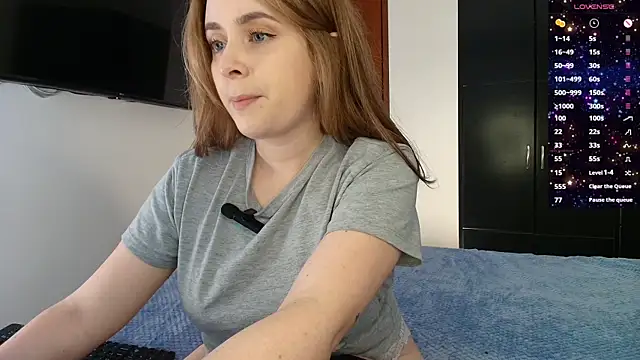 Snapshot of miss_seline chatting on 12.26.24 miss seline online show from 12.26.24