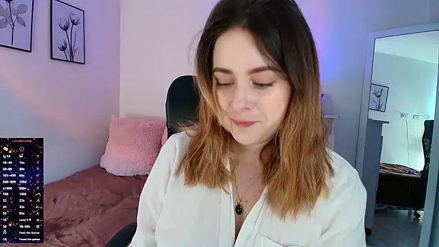 Snapshot of miss_seline chatting on 09.21.25 miss seline online show from 09.21.25