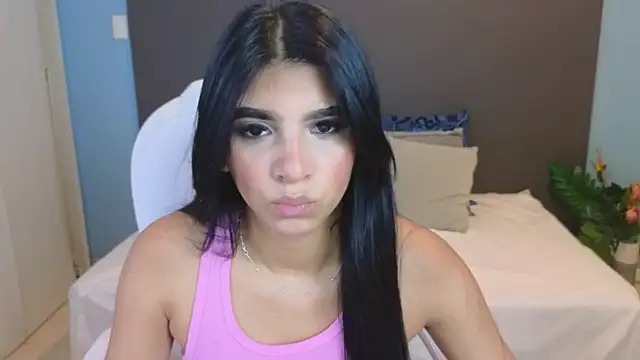 maiaa ruiz online show from 01.25.25