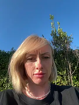 haileyhope  online show from 06.07.26