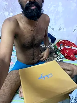 Snapshot of therawnomad chatting on 12.05.24 therawnomad online show from 12.05.24