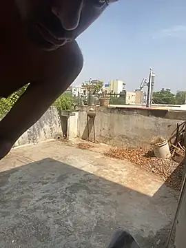 Snapshot of therawnomad chatting on 03.05.25 therawnomad online show from 03.05.25