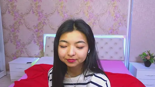 Shy Kira online show from 01.15.25