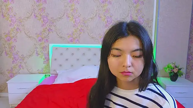 Shy Kira online show from 01.27.25