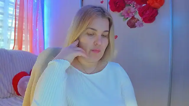 CoraSwon online show from 03.17.25