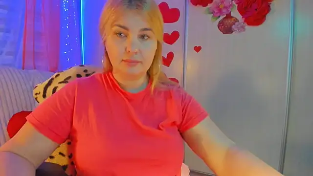 CoraSwon online show from 03.19.25