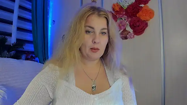 CoraSwon online show from 10.17.25