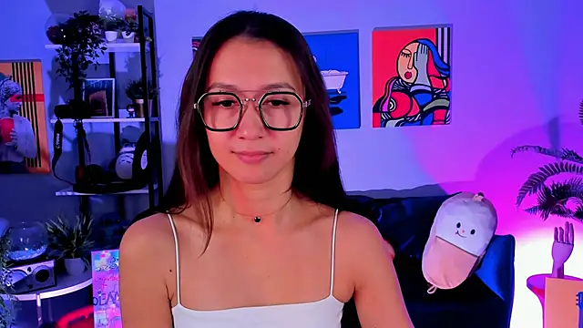 LanaBaker online show from 11.05.25