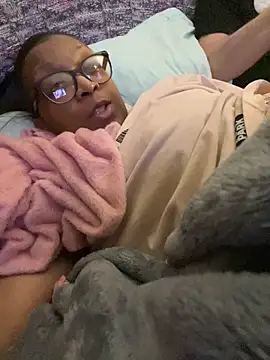 Snapshot of KLoveeee chatting on 01.18.25 KLoveeee online show from 01.18.25