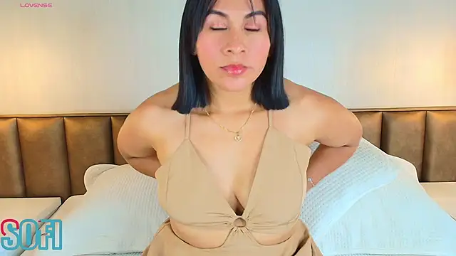 Sofia Convers online show from 02.21.25