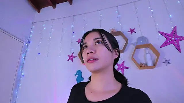 Emiily Parkerr online show from 11.07.25