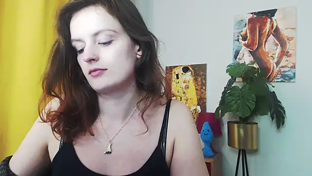 Snapshot of juicyNadine chatting on 12.09.24 juicyNadine online show from 12.09.24