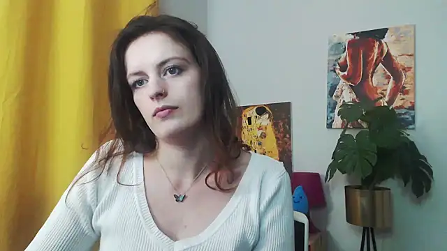 Snapshot of juicyNadine chatting on 01.03.25 juicyNadine online show from 01.03.25