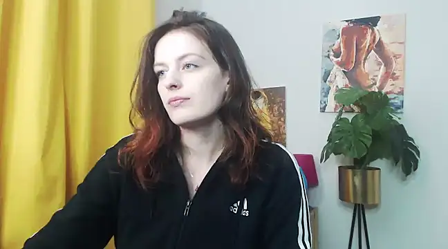 Snapshot of juicyNadine chatting on 01.13.25 juicyNadine online show from 01.13.25