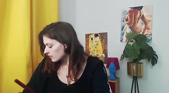 Snapshot of juicyNadine chatting on 01.13.25 juicyNadine online show from 01.13.25