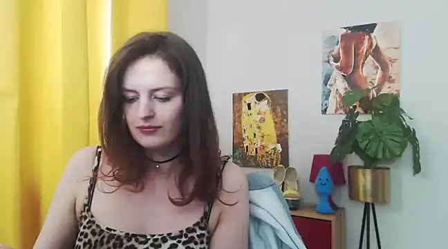 Snapshot of juicyNadine chatting on 01.17.25 juicyNadine online show from 01.17.25