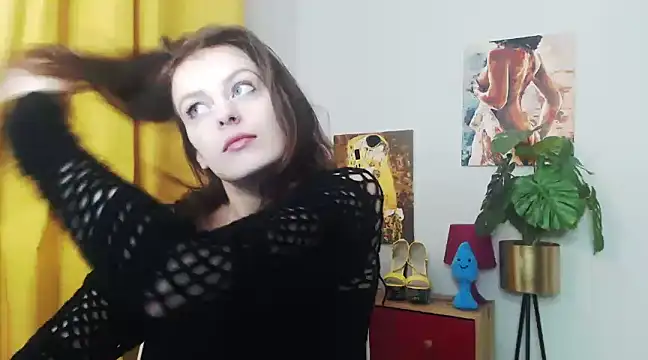 Snapshot of juicyNadine chatting on 01.18.25 juicyNadine online show from 01.18.25