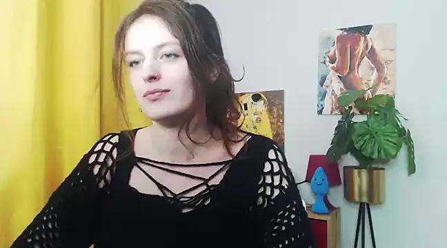 Snapshot of juicyNadine chatting on 01.18.25 juicyNadine online show from 01.18.25