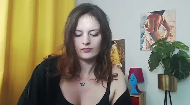 Snapshot of juicyNadine chatting on 01.22.25 juicyNadine online show from 01.22.25