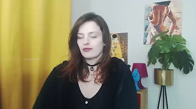 Snapshot of juicyNadine chatting on 01.29.25 juicyNadine online show from 01.29.25