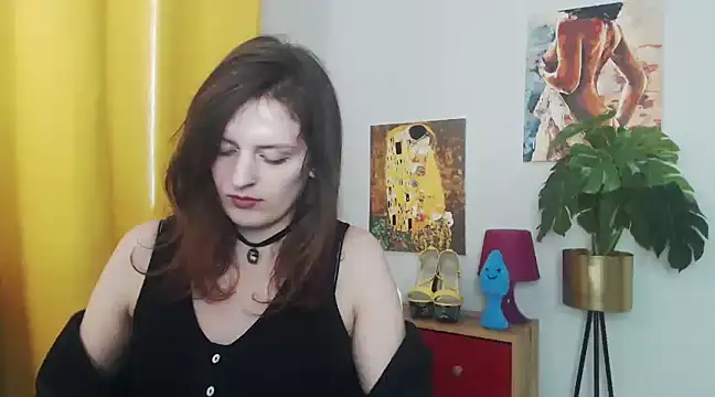 Snapshot of juicyNadine chatting on 01.29.25 juicyNadine online show from 01.29.25