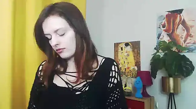 Snapshot of juicyNadine chatting on 01.31.25 juicyNadine online show from 01.31.25