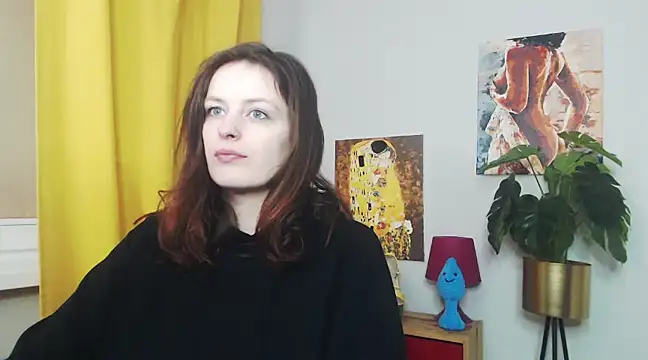 Snapshot of juicyNadine chatting on 02.06.25 juicyNadine online show from 02.06.25