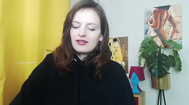 Snapshot of juicyNadine chatting on 02.17.25 juicyNadine online show from 02.17.25