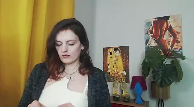 Snapshot of juicyNadine chatting on 02.28.25 juicyNadine online show from 02.28.25