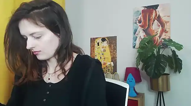 Snapshot of juicyNadine chatting on 03.14.25 juicyNadine online show from 03.14.25