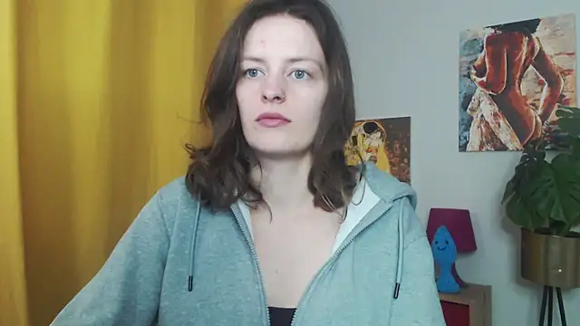 Snapshot of juicyNadine chatting on 10.22.25 juicyNadine online show from 10.22.25