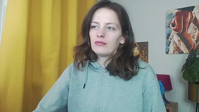 Snapshot of juicyNadine chatting on 10.27.25 juicyNadine online show from 10.27.25