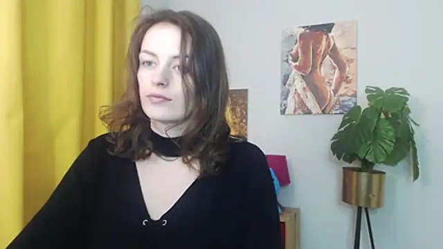 Snapshot of juicyNadine chatting on 12.01.25 juicyNadine online show from 12.01.25