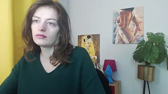 Snapshot of juicyNadine chatting on 12.03.25 juicyNadine online show from 12.03.25