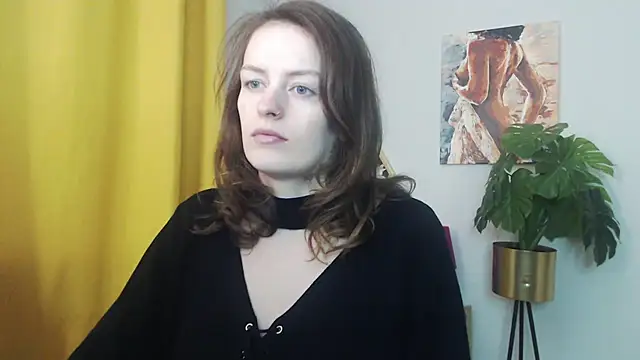 Snapshot of juicyNadine chatting on 12.15.25 juicyNadine online show from 12.15.25