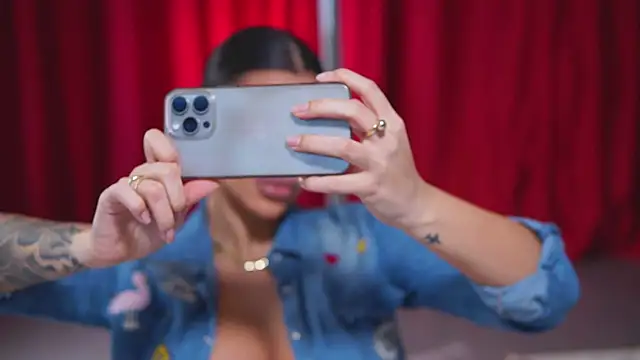 Snapshot of NatyDesiree chatting on 01.30.25 NatyDesiree online show from 01.30.25