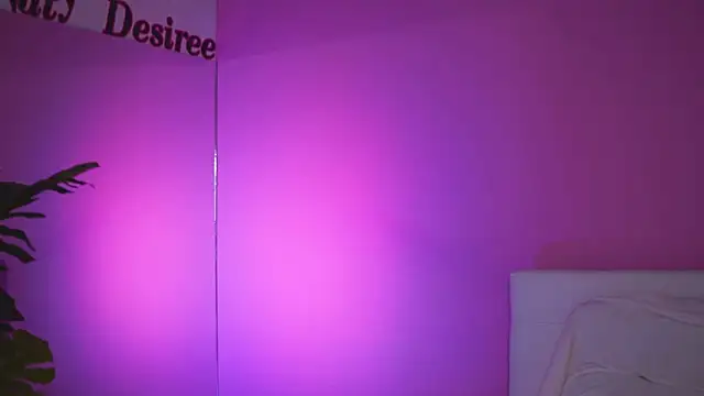 Snapshot of NatyDesiree chatting on 03.05.25 NatyDesiree online show from 03.05.25