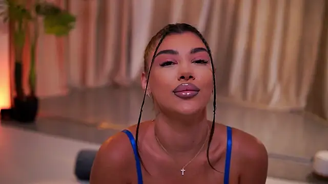 NatyDesiree online show from 08.03.26