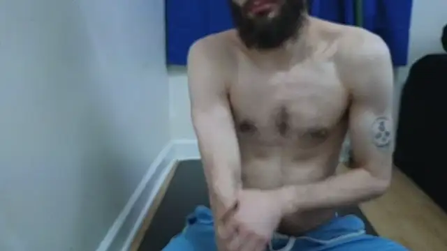 pantslesstraveler plt online show from 01.27.25