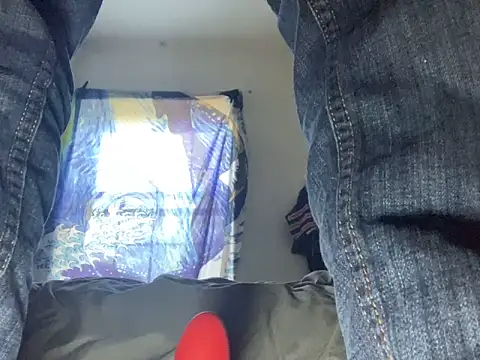 pantslesstraveler plt online show from 09.25.25