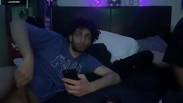 pantslesstraveler plt online show from 11.17.25