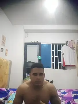 SaucyAffair0 online show from 09.28.25