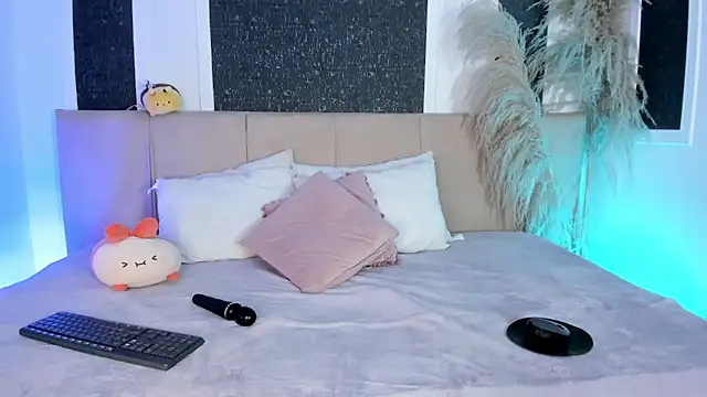 Alaia Manson online show from 01.08.26