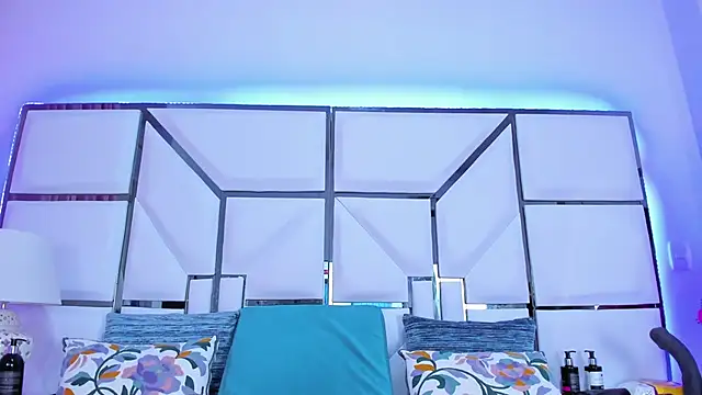 RileySweett online show from 02.05.25