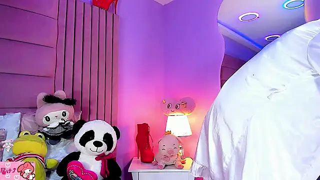 Snapshot of Audry_duque chatting on 10.10.25 Audry duque online show from 10.10.25